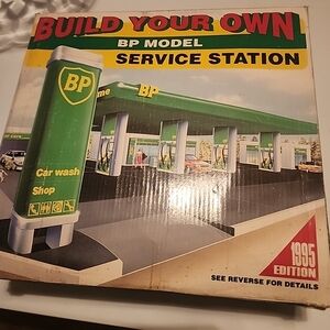 1995 BP build your own service station.